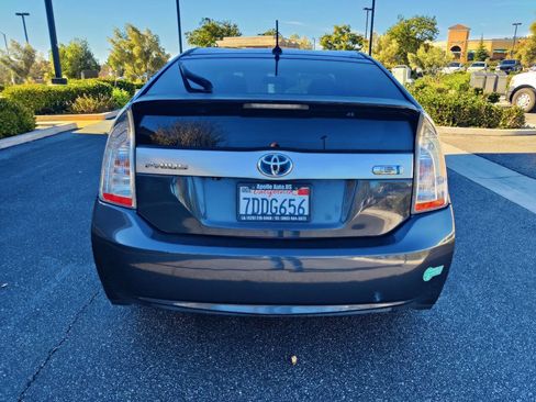 Used 2013 Toyota Prius Plug-In Hybrid image 5