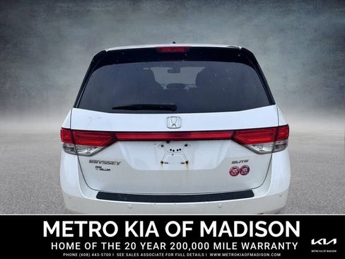 Used 2016 Honda Odyssey Touring Elite image 6