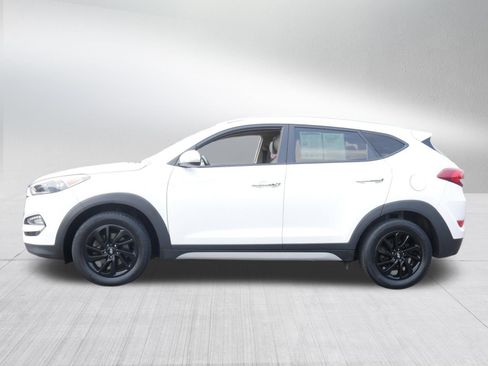 Used 2017 Hyundai Tucson Limited w/ Cargo Package AWD/4WD image 4