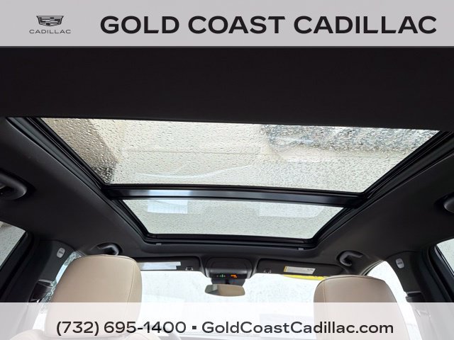 Used 2024 Cadillac XT4 Luxury w/ Cold Weather Package AWD/4WD image 12