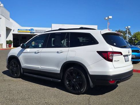 Used 2021 Honda Pilot Black Edition image 6