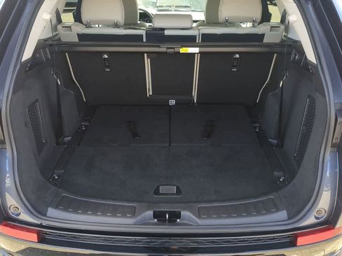 Used 2024 Land Rover Discovery Sport S image 33