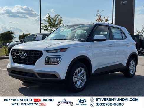 New 2026 Hyundai Venue SE image 9