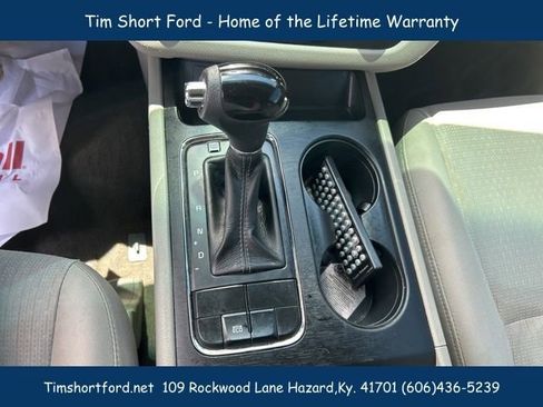 Used 2017 Kia Sedona LX image 13
