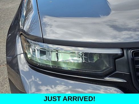 Used 2023 Jeep Grand Cherokee L Laredo image 9