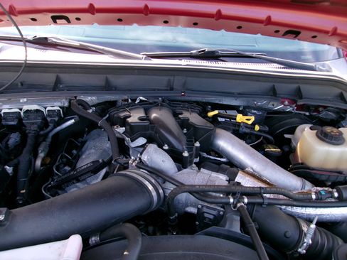 Used 2014 Ford F250 Lariat w/ Lariat Ultimate Package image 31