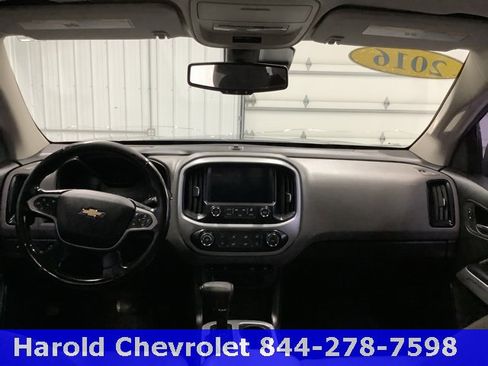 Used 2016 Chevrolet Colorado LT w/ LT Convenience Package image 12