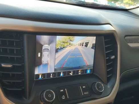 Used 2023 GMC Acadia Denali w/ Denali Ultimate Package FWD image 21