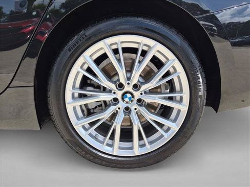 Used 2023 BMW 330i Sedan w/ Premium Package RWD image 25