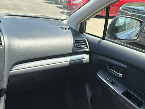 Used 2013 Subaru Impreza 2.0i Premium AWD/4WD image 23