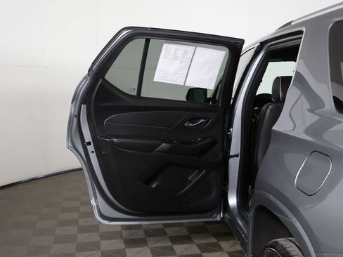 Used 2023 Chevrolet Traverse Premier AWD/4WD image 28