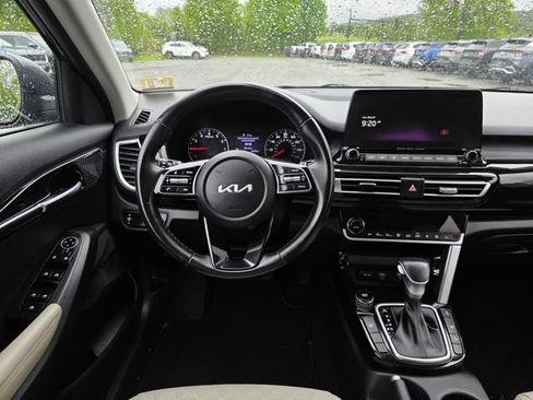 Certified 2023 Kia Seltos EX AWD/4WD image 19