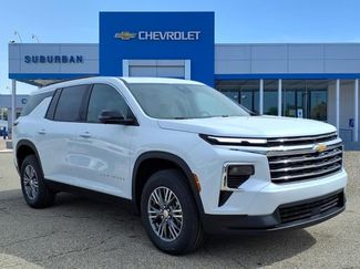 New 2026 Chevrolet Traverse LT w/ Driver Confidence Package AWD/4WD video 3