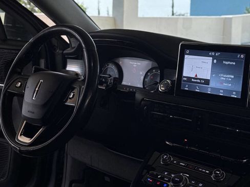 Used 2021 Lincoln Corsair FWD w/ Premium Package image 15