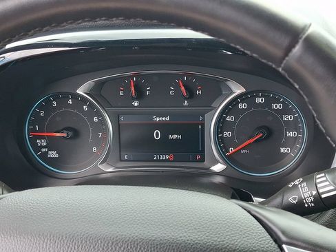 Used 2023 Chevrolet Traverse LT FWD image 26