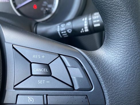 Certified 2025 Nissan Kicks Play S FWD image 32