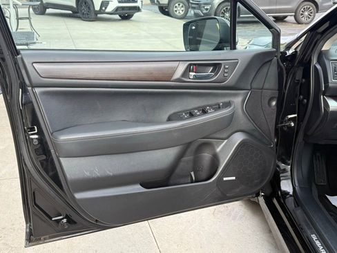 Used 2016 Subaru Legacy 2.5i Limited image 7