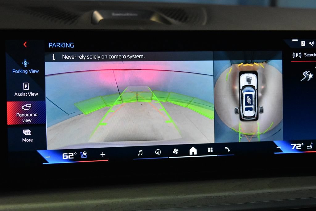 Used 2025 BMW X7 M60i AWD/4WD image 13