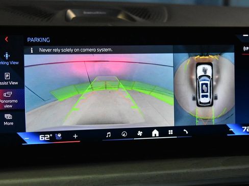 Used 2025 BMW X7 M60i AWD/4WD image 13