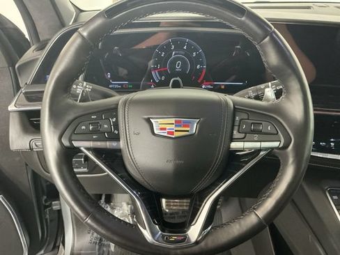 Used 2023 Cadillac Escalade ESV V w/ LPO, Floor Liner Package AWD/4WD image 17