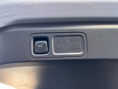 Used 2024 Ford Expedition Limited image 53