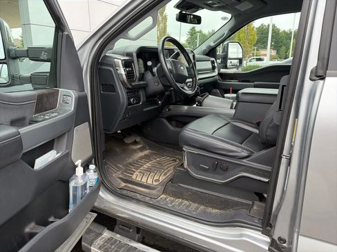Used 2024 Ford F350 Lariat w/ Chrome Package AWD/4WD image 5