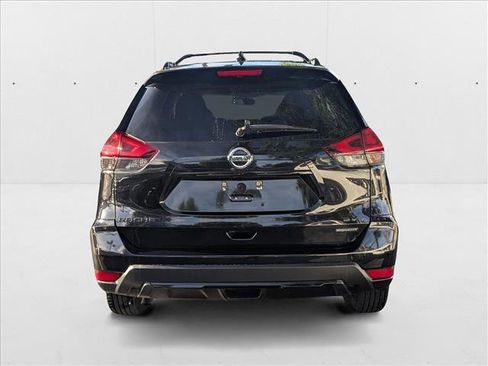 Used 2018 Nissan Rogue SV w/ Premium Package image 7
