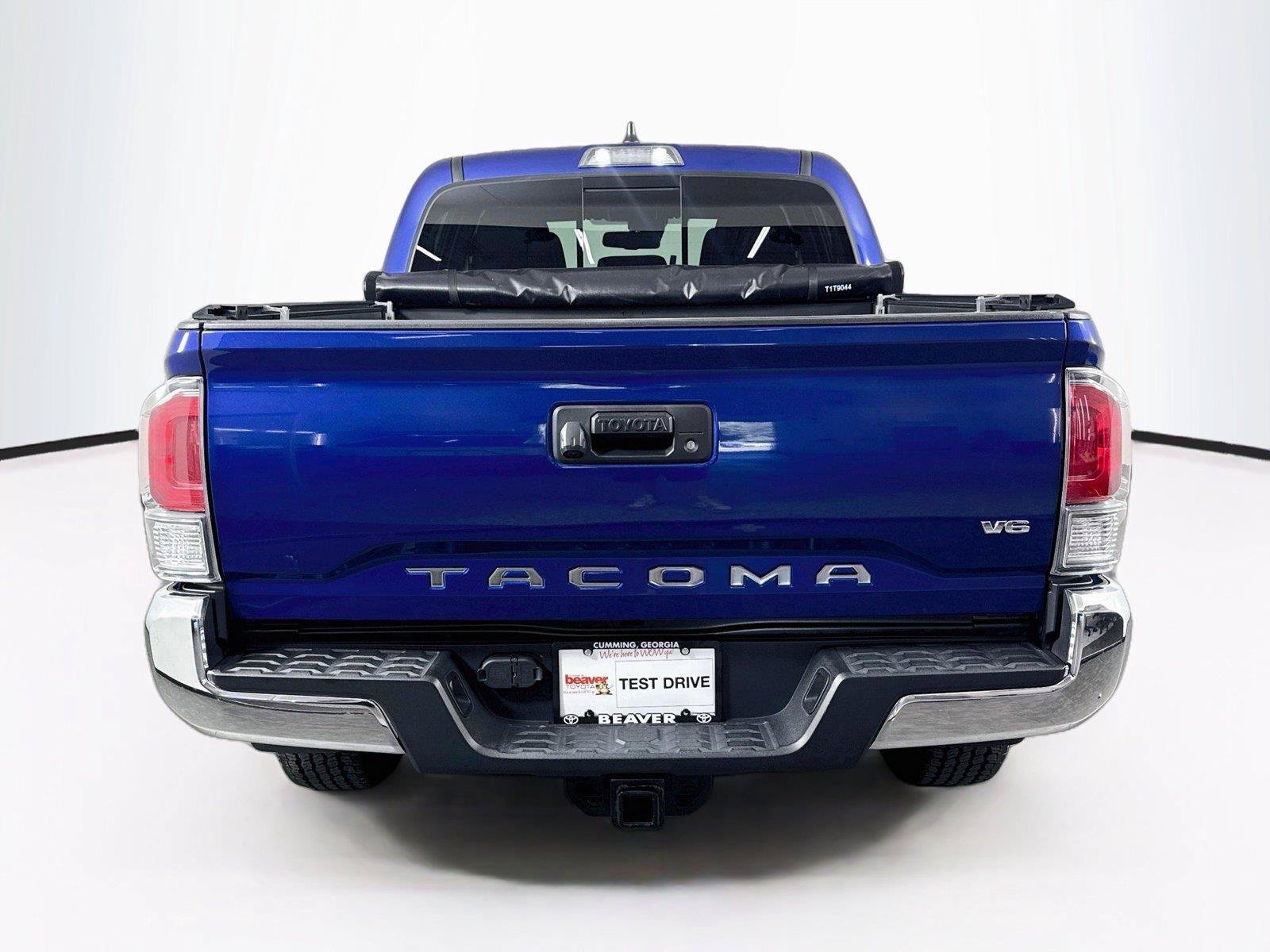 Certified 2023 Toyota Tacoma TRD Off-Road AWD/4WD image 10