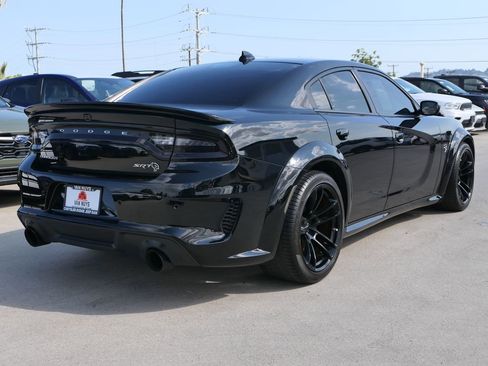 Used 2022 Dodge Charger SRT Hellcat w/ Harman/Kardon Audio Group image 4