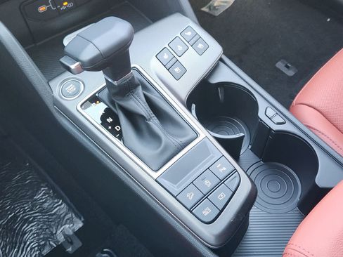 New 2026 Kia Sportage SX FWD image 17
