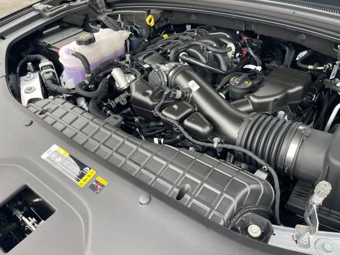 New 2025 Jeep Grand Cherokee L Altitude image 13