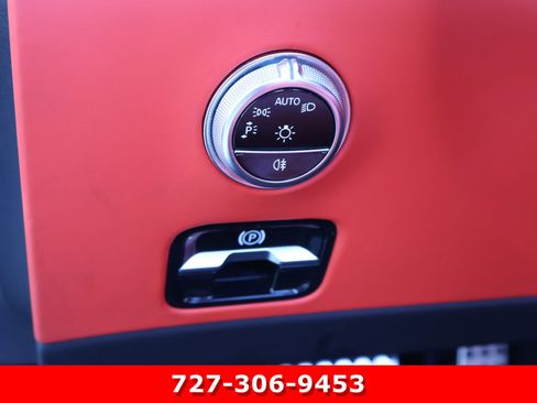 Used 2022 Mercedes-Benz SL 63 AMG 4MATIC w/ AMG Aerodynamic Package image 22