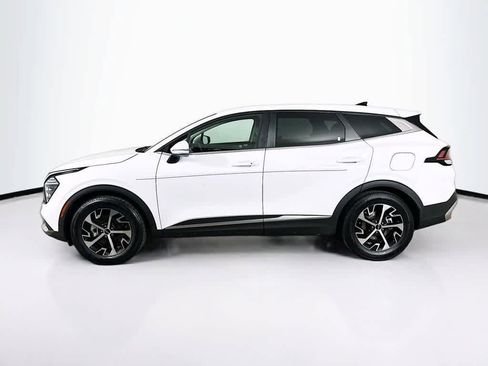 Used 2024 Kia Sportage EX FWD image 3