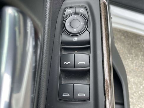 Used 2020 Chevrolet Silverado 1500 RST AWD/4WD image 16