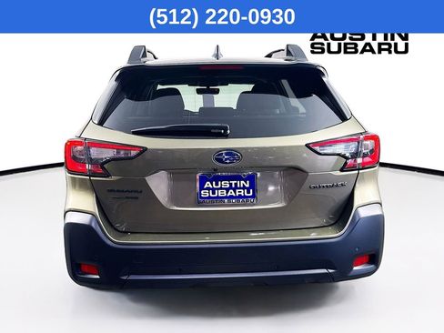 Used 2025 Subaru Outback Onyx Edition image 7