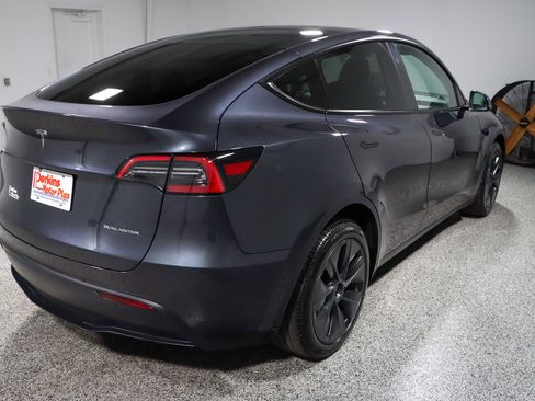 Used 2025 Tesla Model Y Long Range image 7