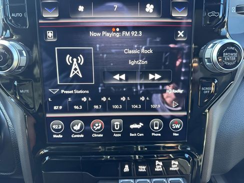 Used 2021 RAM 1500 Sport w/ Leather & Sound Group image 18