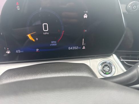 Used 2025 Chevrolet Trax LT FWD image 18