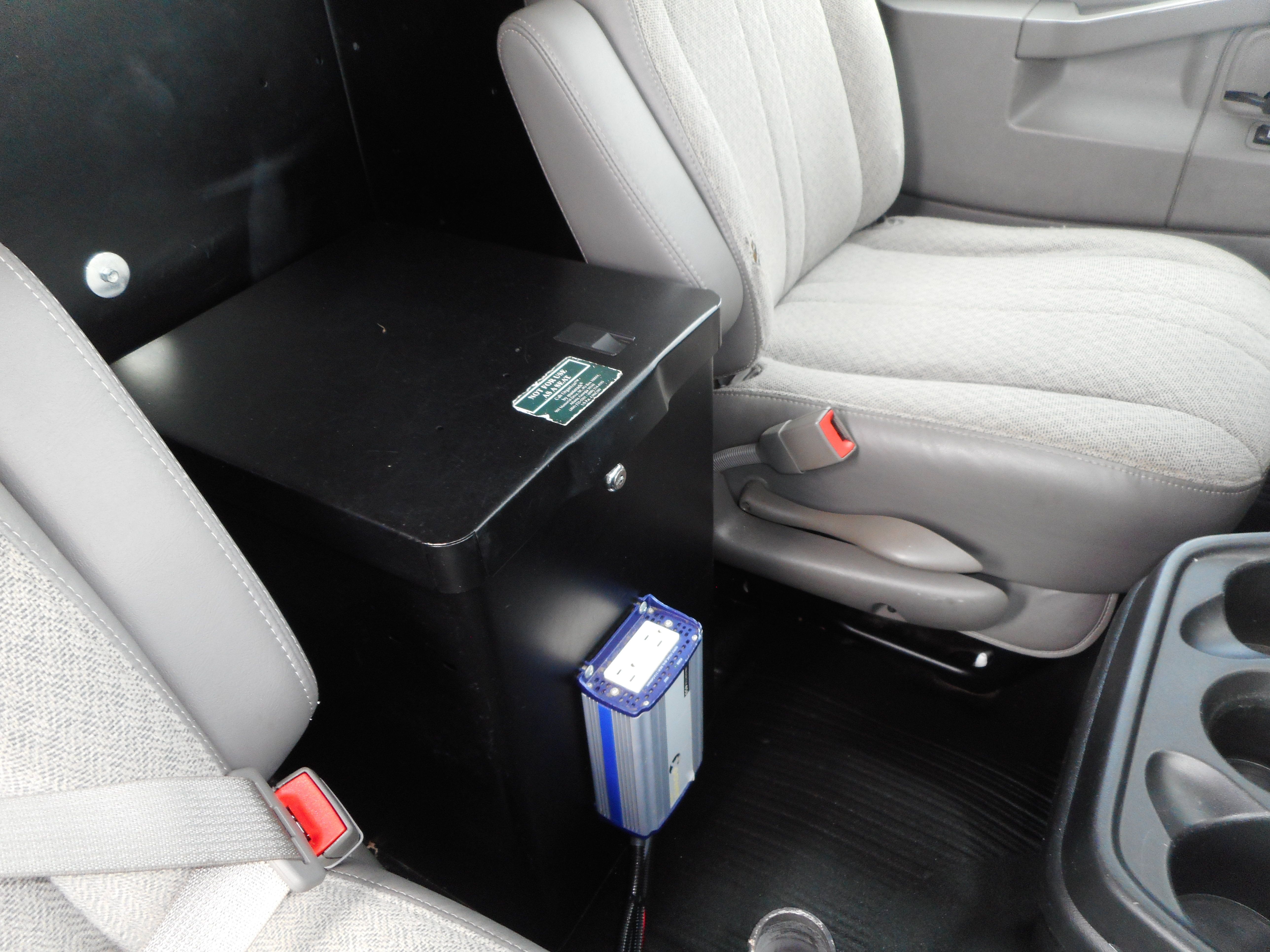 Used 2016 Chevrolet Express 2500 RWD image 25