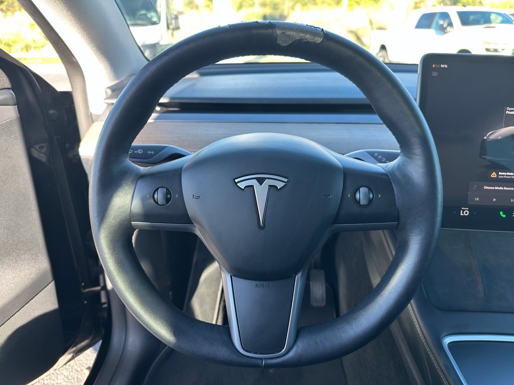 Used 2023 Tesla Model Y Long Range AWD/4WD image 28