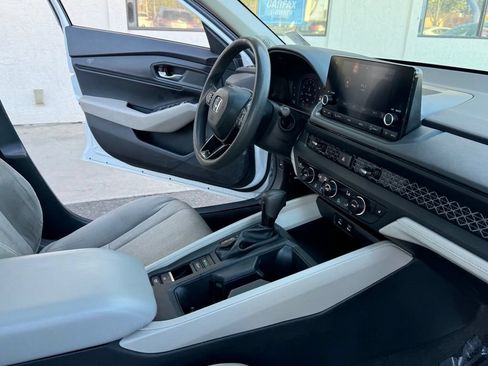Used 2025 Honda Accord SE image 23