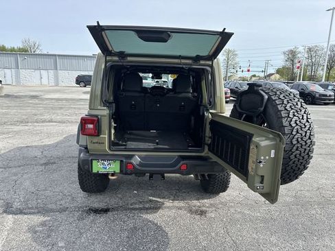 Used 2025 Jeep Wrangler Unlimited Rubicon 392 AWD/4WD image 23