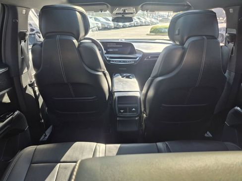 Used 2024 Cadillac Lyriq Sport RWD image 11
