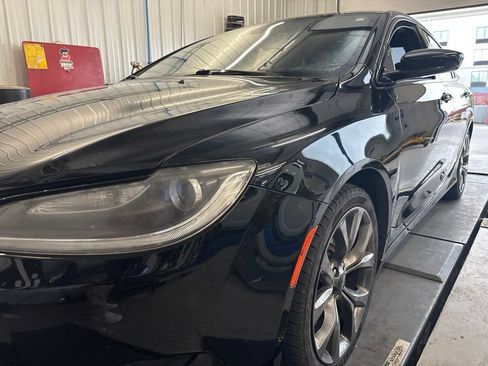 Used 2015 Chrysler 200 S w/ Comfort Group AWD/4WD image 2