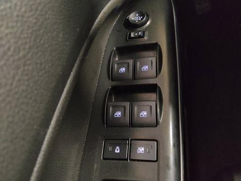 Used 2022 Chevrolet Colorado LT w/ LT Convenience Package image 27