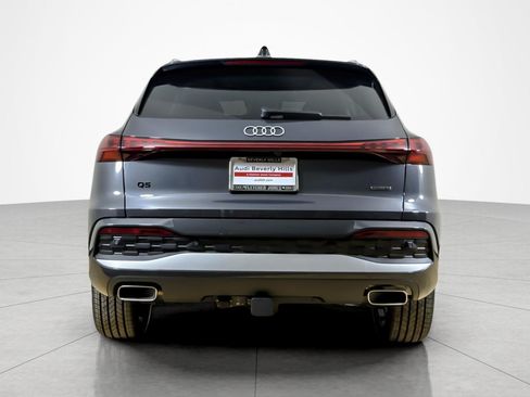 Used 2025 Audi Q5 Premium Plus w/ Premium Plus AWD/4WD image 4