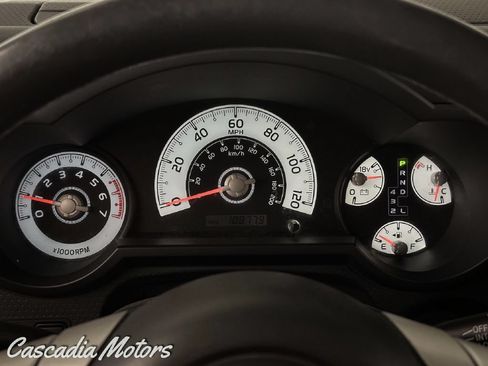 Used 2010 Toyota FJ Cruiser 4WD image 35