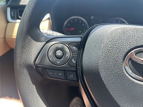 Used 2020 Toyota RAV4 XLE FWD image 15