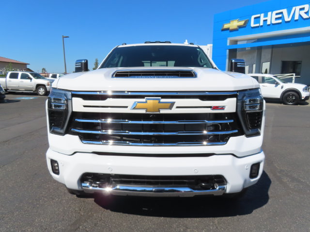 Certified 2025 Chevrolet Silverado 2500 LTZ w/ Z71 Chrome Sport Edition AWD/4WD image 2