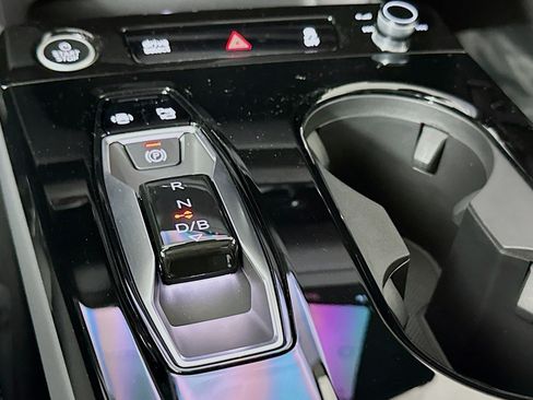 New 2027 Audi Q6 e-tron Premium AWD/4WD image 7